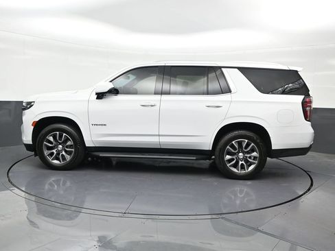 Used 2022 Chevrolet Tahoe LT w/ LT Signature Package RWD image 2
