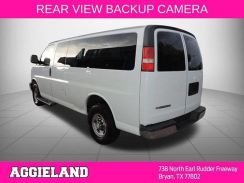 Used 2018 Chevrolet Express 3500 LT w/ LT Preferred Equipment Group RWD image 6