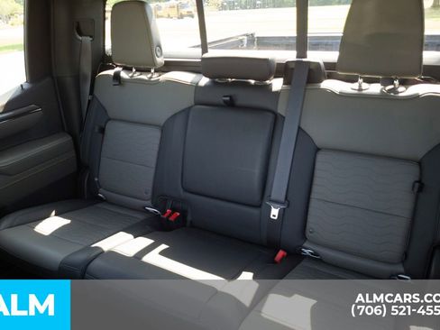 Used 2023 Chevrolet Silverado 1500 ZR2 image 18