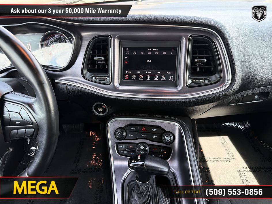 Used 2018 Dodge Challenger SXT w/ Driver Convenience Group RWD image 18