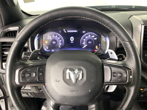 Used 2024 RAM 1500 Laramie AWD/4WD image 20