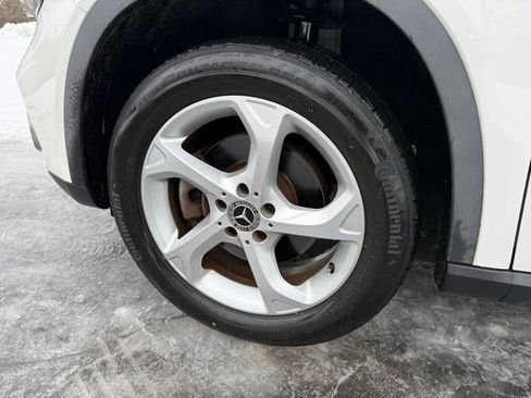 Used 2019 Mercedes-Benz GLA 250 4MATIC image 10