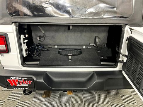 Used 2023 Jeep Wrangler Sport AWD/4WD image 35