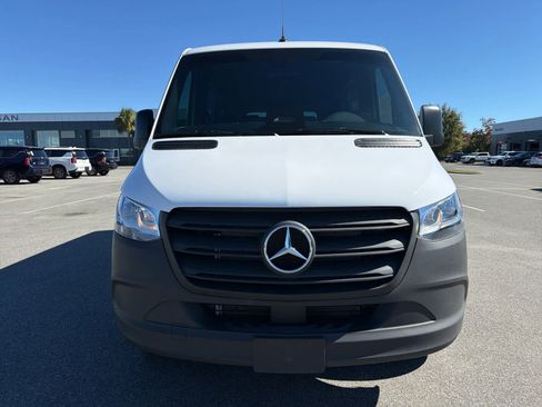 Used 2025 Mercedes-Benz Sprinter 2500 image 9