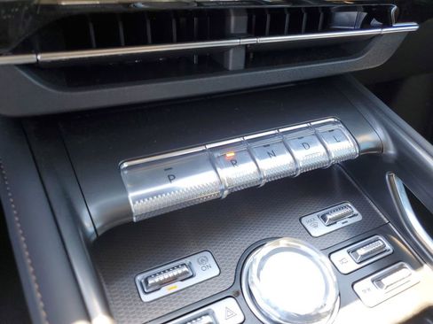 New 2026 Lincoln Nautilus Premier image 30