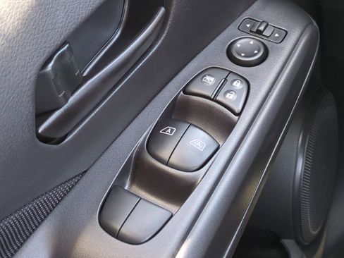 New 2025 Nissan Kicks Play S FWD image 22