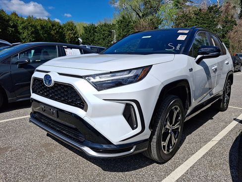 Used 2023 Toyota RAV4 XSE w/ Weather Package image 3