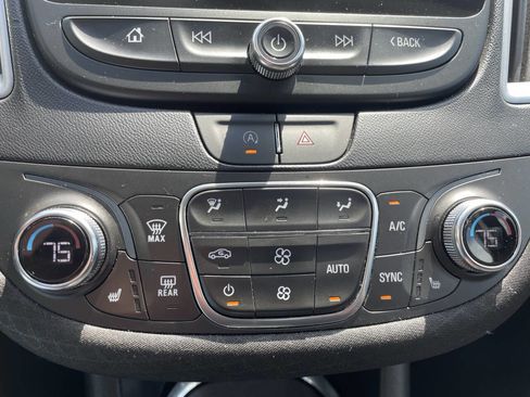 Used 2023 Chevrolet Malibu LT image 18