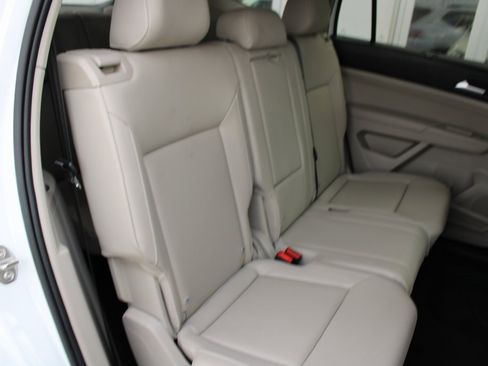 Certified 2021 Volkswagen Atlas SE image 27