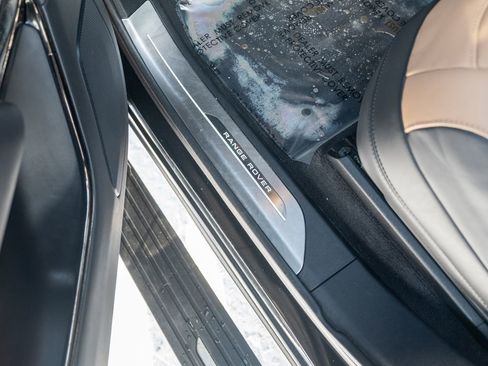 Used 2023 Land Rover Range Rover Sport SE Dynamic image 16