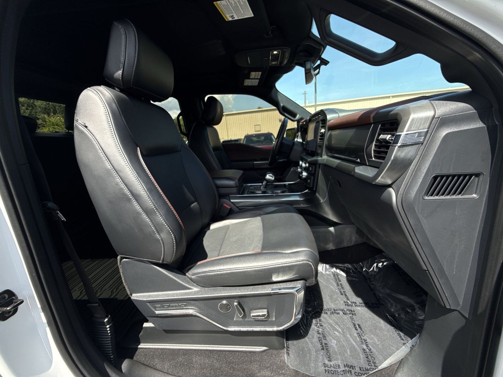 Used 2023 Ford F150 Lariat w/ Equipment Group 502A High AWD/4WD image 28