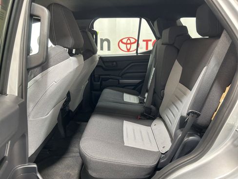 Used 2025 Toyota 4Runner TRD Off-Road image 17