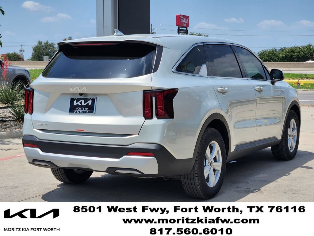 New 2026 Kia Sorento LX FWD image 3