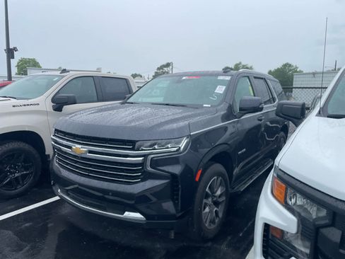 Used 2022 Chevrolet Tahoe LT w/ Luxury Package RWD image 1
