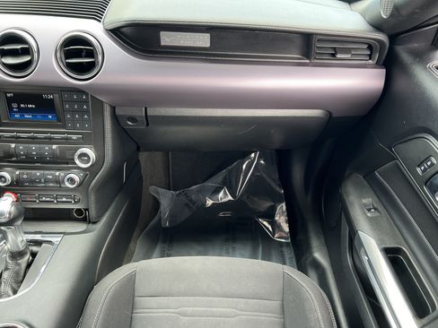 Used 2017 Ford Mustang GT w/ Black Accent Package RWD image 34