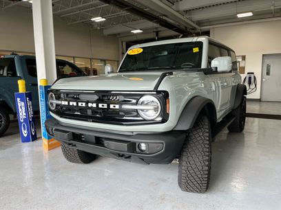 Certified 2024 Ford Bronco Outer Banks w/ Sasquatch Package