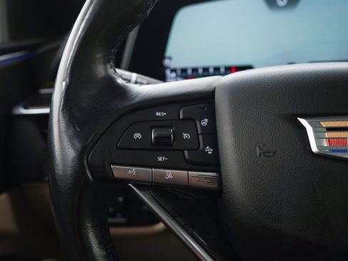 Used 2021 Cadillac Escalade ESV Premium Luxury AWD/4WD image 29