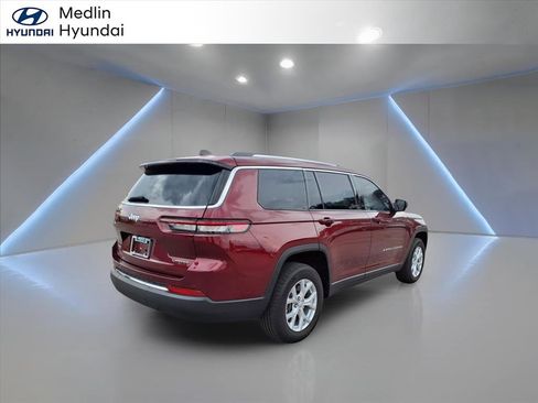 Used 2023 Jeep Grand Cherokee L Limited image 3