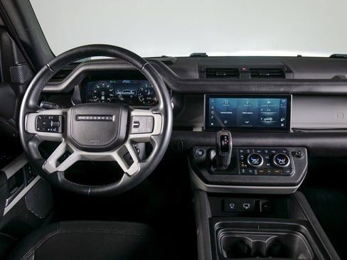 Used 2021 Land Rover Defender 110 X-Dynamic HSE image 10