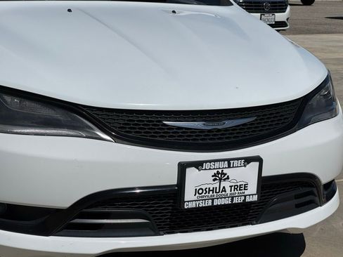 Used 2015 Chrysler 200 S w/ Navigation & Sound Group I image 7