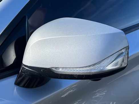 Used 2017 INFINITI Q60 Red Sport 400 AWD/4WD image 7