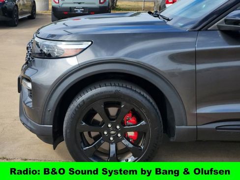 Used 2020 Ford Explorer ST w/ ST Street Pack image 8