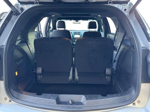 Used 2017 Ford Explorer Platinum image 21