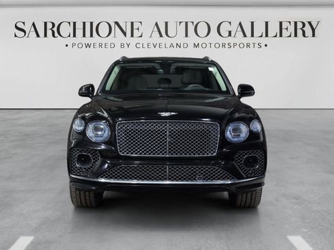 Used 2021 Bentley Bentayga w/ First Edition Specification AWD/4WD image 2