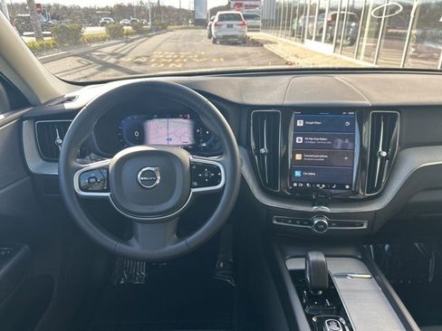 Certified 2025 Volvo XC60 B5 Plus image 18
