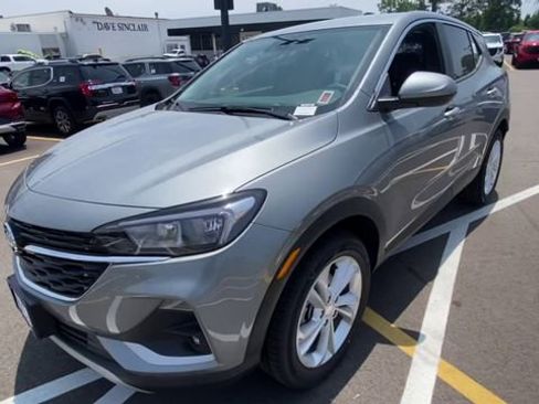 Used 2023 Buick Encore GX Preferred w/ Cold Weather Comfort Package FWD image 4