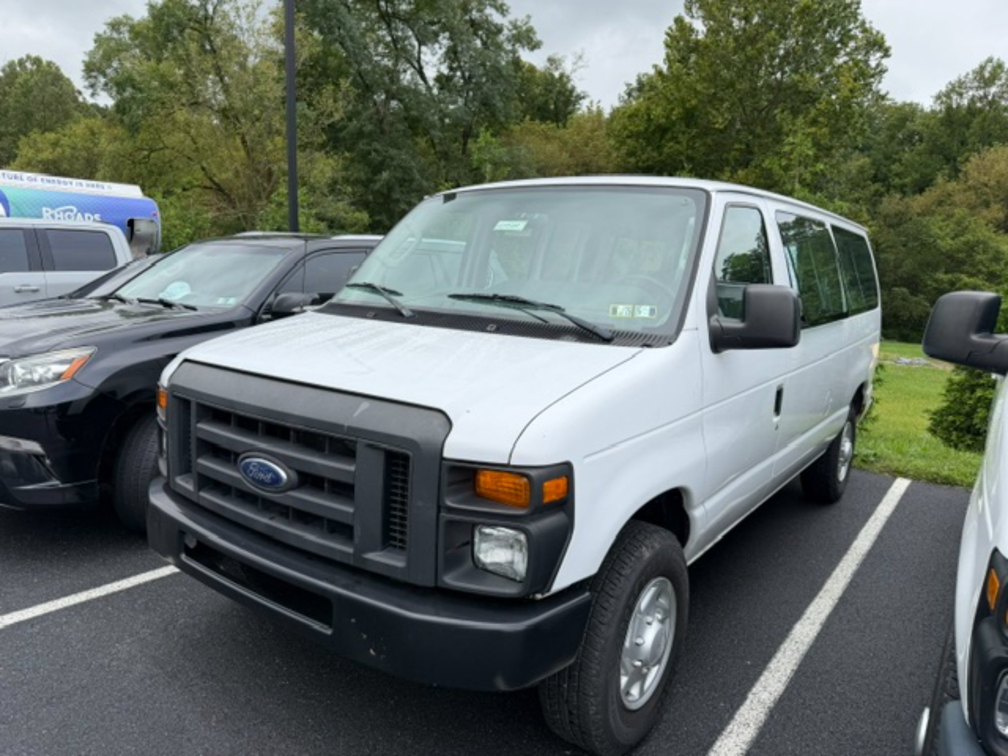 Used 2013 Ford E-250 and Econoline 250 w/ PWR Group RWD image 2