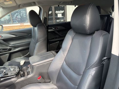 Used 2022 MAZDA CX-9 Touring Plus image 3