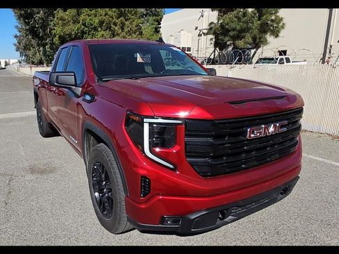 Used 2024 GMC Sierra 1500 Elevation image 3