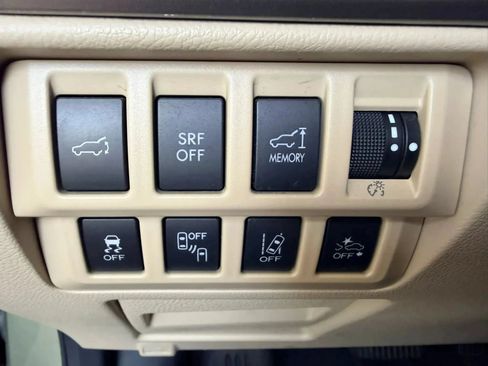 Used 2016 Subaru Outback 2.5i Limited AWD/4WD image 19