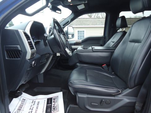 Used 2022 Ford F250 Lariat w/ Chrome Package image 28