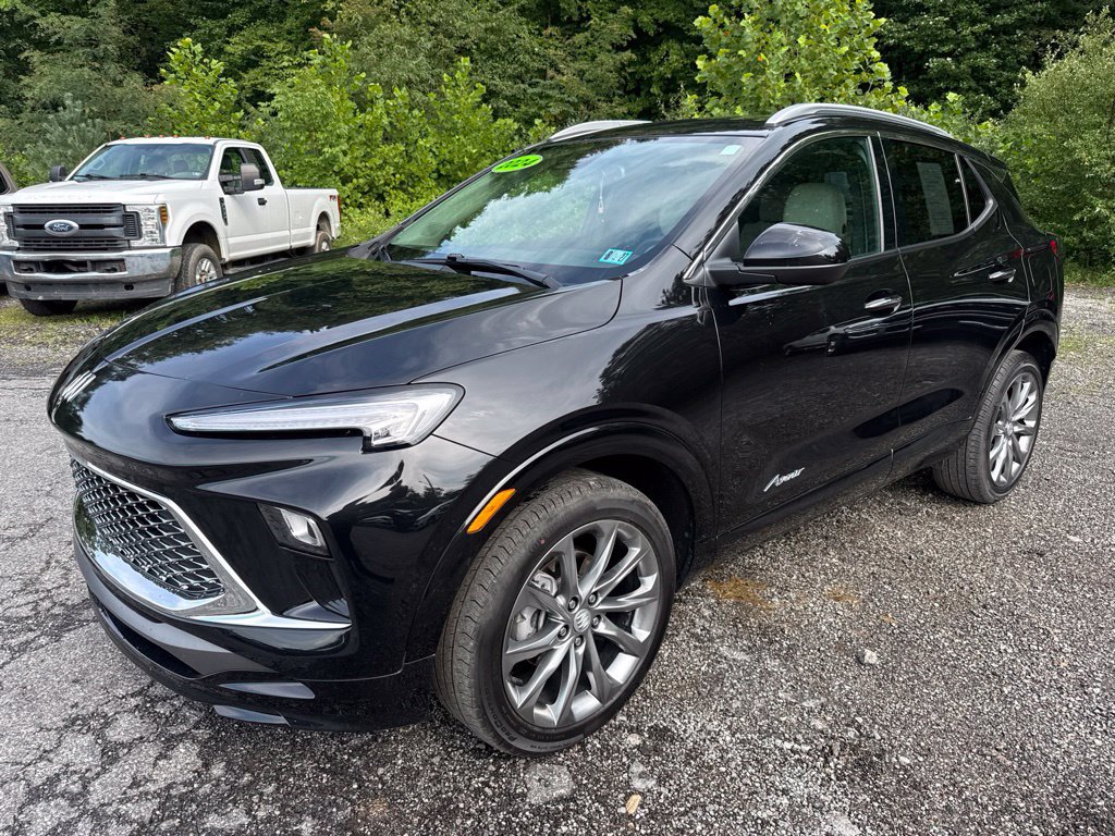 Used 2024 Buick Encore GX Avenir AWD/4WD image 3