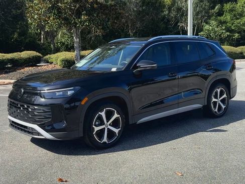 New 2026 Volkswagen Tiguan SE image 4