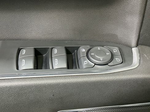 Used 2023 Chevrolet Silverado 1500 LTZ image 15