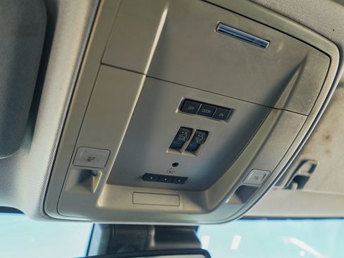 Used 2017 GMC Sierra 3500 SLT w/ Duramax Plus Package image 18