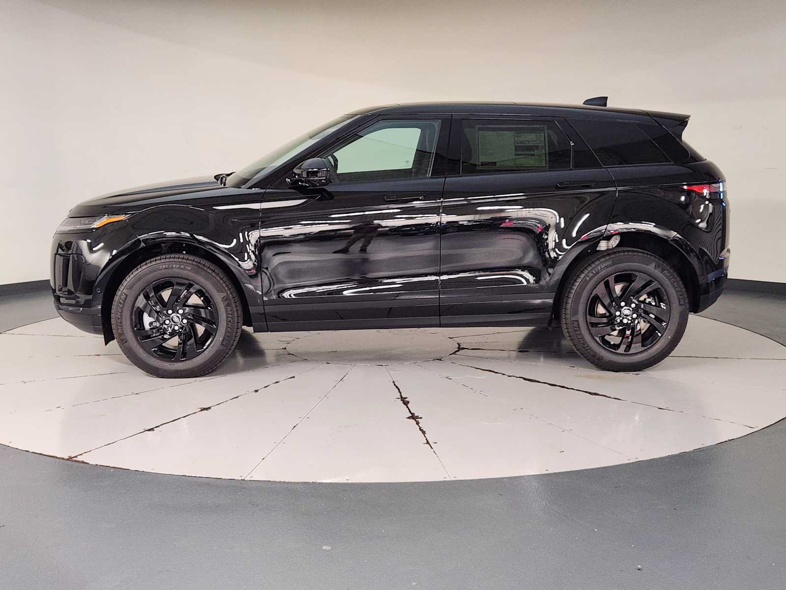 New 2026 Land Rover Range Rover Evoque S AWD/4WD image 5