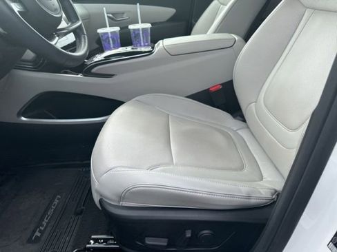 Used 2024 Hyundai Tucson Limited image 7