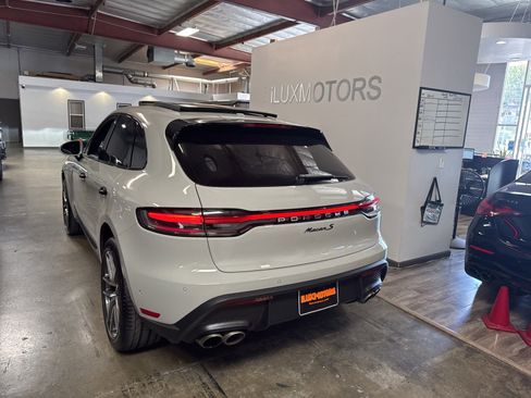 Used 2023 Porsche Macan S AWD/4WD image 17