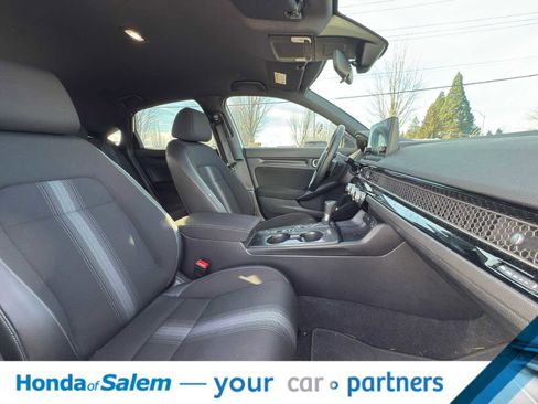 Used 2023 Honda Civic Sport image 14