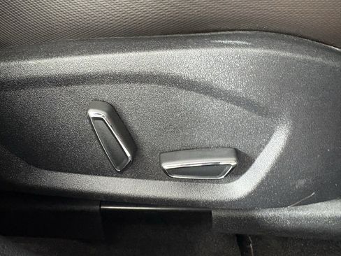 Used 2019 Ford Fusion SE w/ Equipment Group 151A image 30