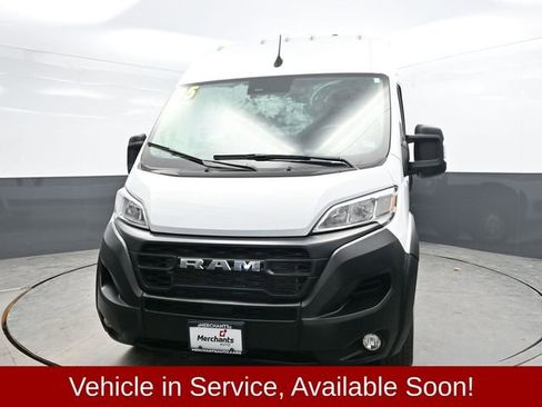 Used 2025 RAM ProMaster 2500 w/ Convenience Group image 2