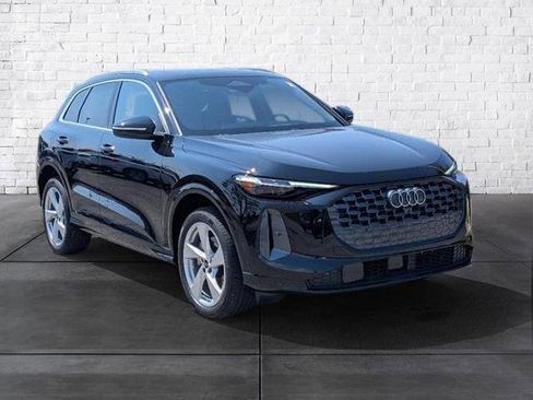 New 2025 Audi Q5 2.0T Premium Plus image 1