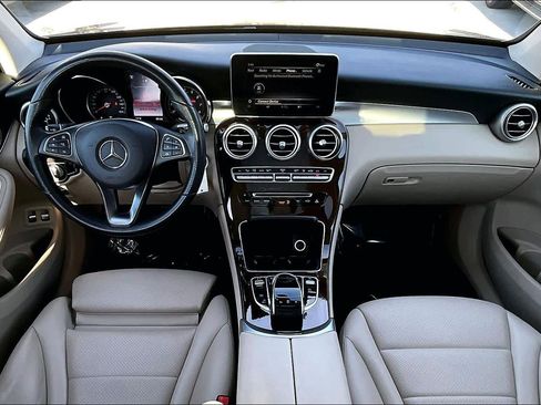 Used 2019 Mercedes-Benz GLC 350e GLC 350e image 16