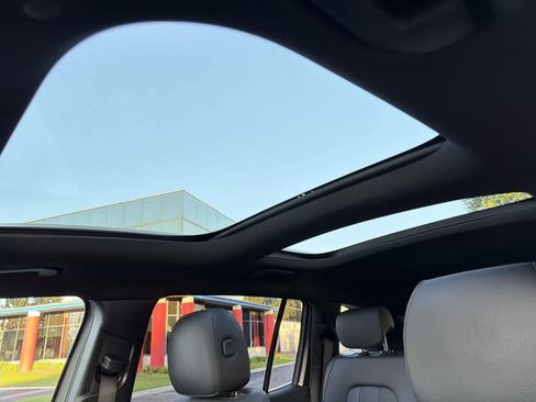 Used 2023 Mercedes-Benz GLB 250 GLB 250 image 10