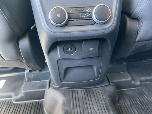 Used 2025 Ford Explorer Active AWD/4WD image 23