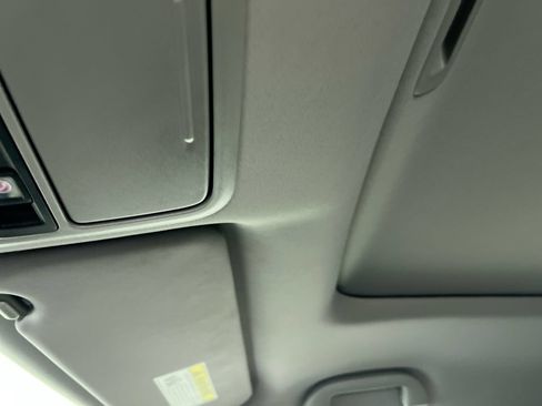 Used 2019 Honda Pilot Touring image 15